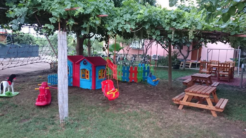 Sera Pansiyon Çıralı المظهر الخارجي الصورة